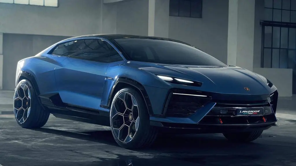 Lamborghini-Lanzador_Concept-2023-Front_Three-Quarter