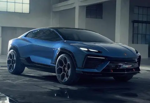 Elektryczne Lamborghini nie powstanie. Włosi stawiają na hybrydy (i benzynę)