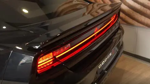 Elektryczny, ale głośny – Dodge Charger Daytona