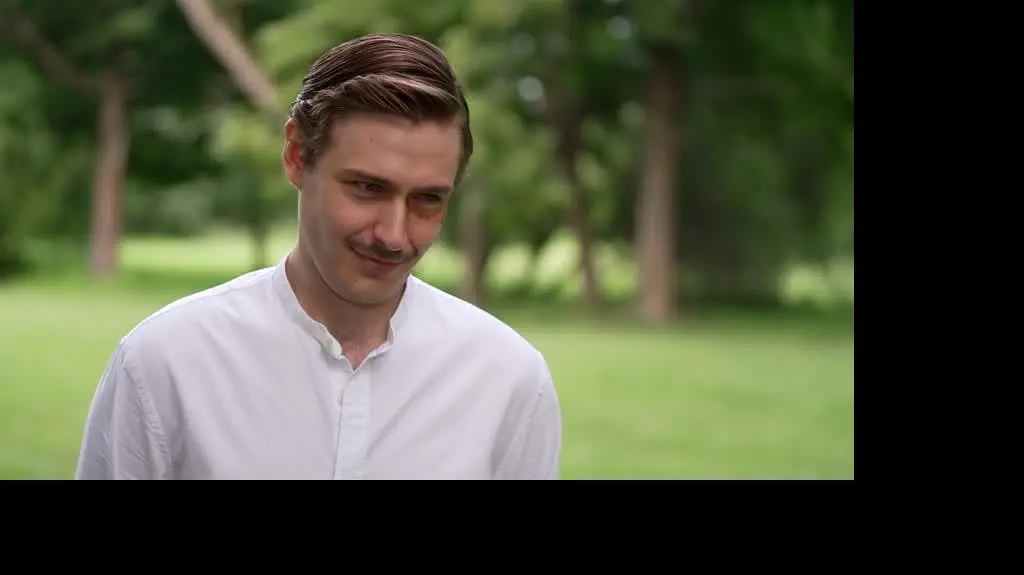 221123_MA_LINOWSKI_O_SERIALU