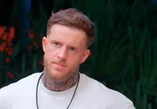 Kuba z "Hotelu Paradise 11" w poruszającym wyzananiu o swoich uczuciach. Jakich decyzji żałuje?