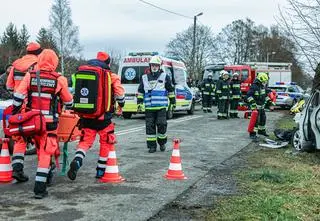 "Szpital św. Anny". Marta i Tomek ruszą na pomoc ofiarom wypadku. Co wydarzy się w 20. odcinku? [PRZED EMISJĄ W TV]