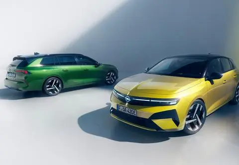Nowa Astra po liftingu już w Polsce. Diesel jedną z dwóch najtańszych opcji