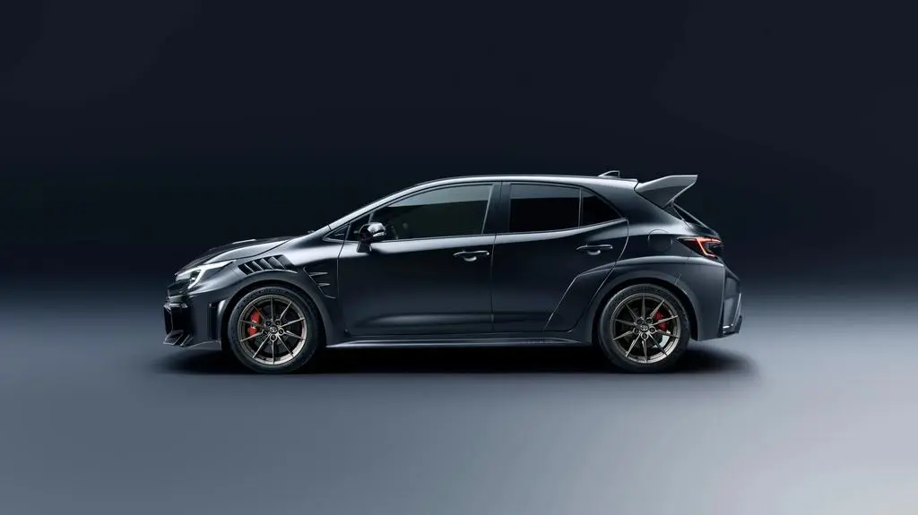 Toyota-GRMN-Corolla-2026-4