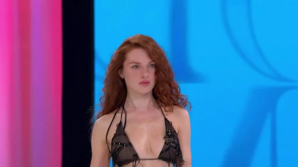 250909_top_model_odc2_7