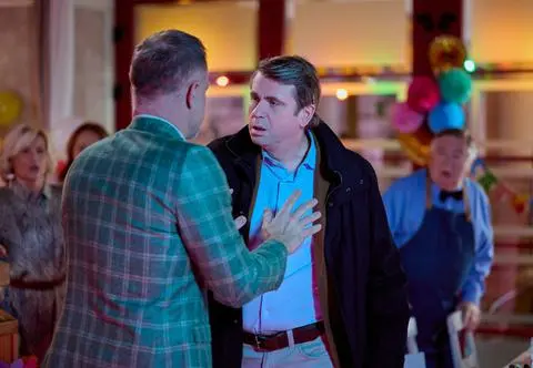 "Na Wspólnej" odc. 4141. Mąż Bednarczukowej wpadł w szał podczas własnej imprezy urodzinowej! Dlaczego? [PRZED EMISJĄ w TV]
