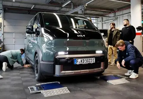 Kia PV5 z rekordem Guinnessa. Elektryczny van pokonał niemal 700 km z pełnym ładunkiem