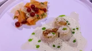 Przegrzebki na piance czekoladowej