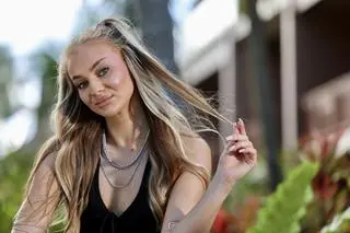 "Hotel Paradise 12". Dominika Leśniewska