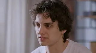 "Na Wspólnej" odc. 4103, Dex