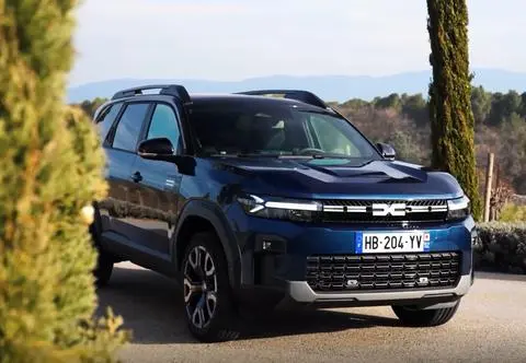 Dacia Bigster: wymiary porównywalne z Toyotą RAV4