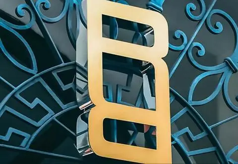 Range Rover pokazał nowe logo. Odbiór jest... różny