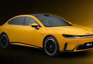 Smart 6: z mikromieszczucha wyrósł prawie pięciometrowy sedan