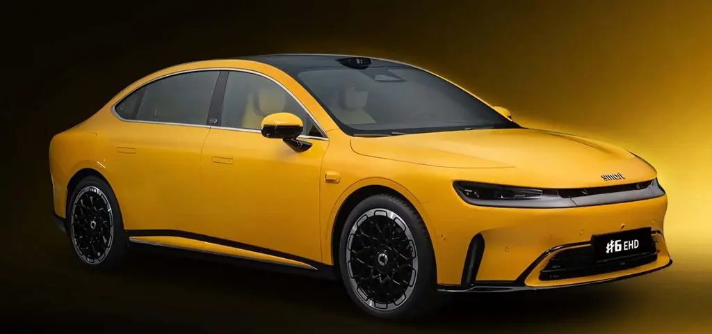 Smart 6: z mikromieszczucha wyrósł prawie pięciometrowy sedan