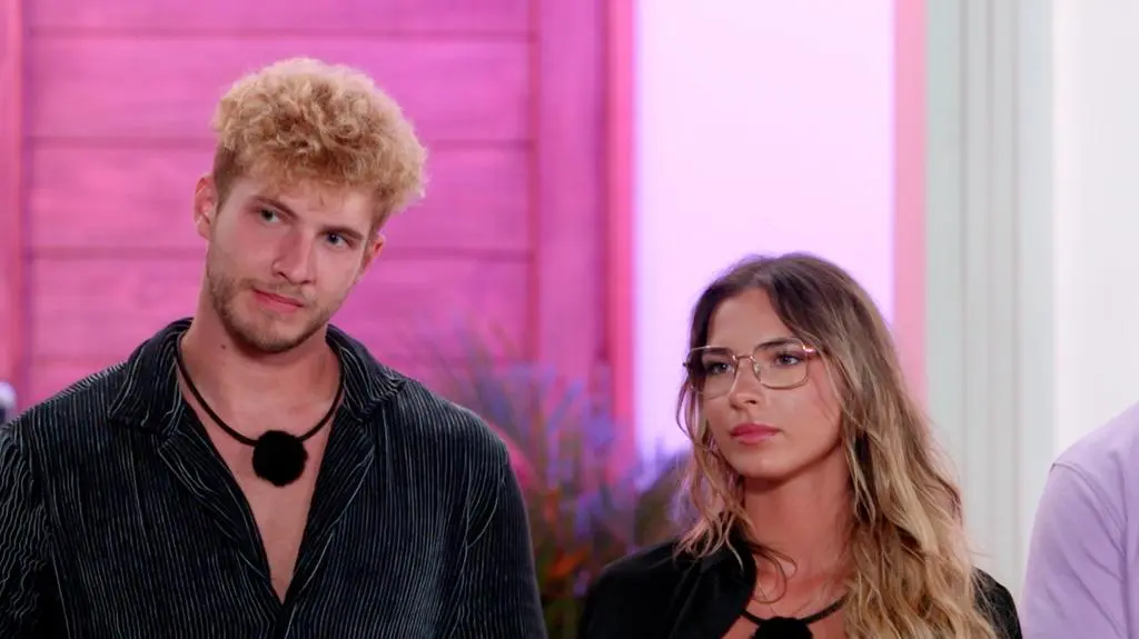 TVN7_MAX_PRORES_HOTEL_PARADISE_EXTRA_S09_ODC_45