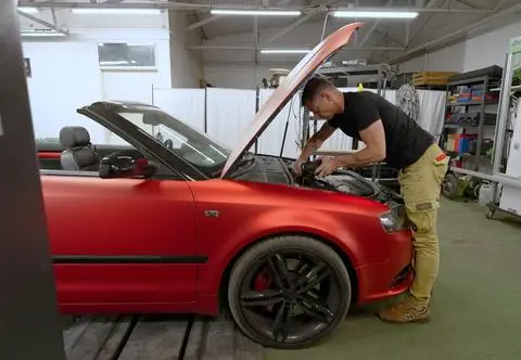 Jeździć, obserwować. Turbo w BMW, brak mocy w Audi i zużyte elementy Porsche
