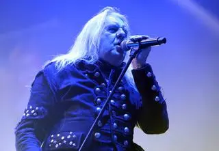 Grupa Saxon nie zagra w Polsce. Ich wokalista musi przejść pilną operację 