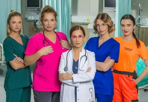 "Szpital św. Anny" – nowy serial medyczny wiosną w TVN. Kiedy premiera i kto wystąpi? O której godzinie oglądać?