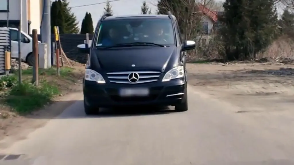 Paweł spróbuje zarobić na Mercedesie Viano.