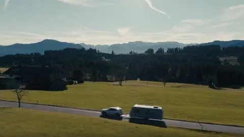 Macie przyczepę kempingową? Już niedługo zaoszczędzicie... i to sporo