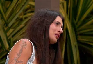 Karolina w szokującym wyznaniu. Nie mogła powstrzymać łez!  "Nie chcę być z Adrianem w parze"