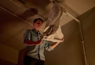 W nowych odcinkach 3895-3899 serialu "Na Wspólnej": Śmierć przez powieszenie i zdrada?!