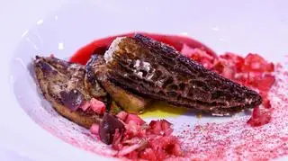 Foie Gras ze smardzami faszerowanymi ricottą, szalotką, rabarbarem i musem z malin