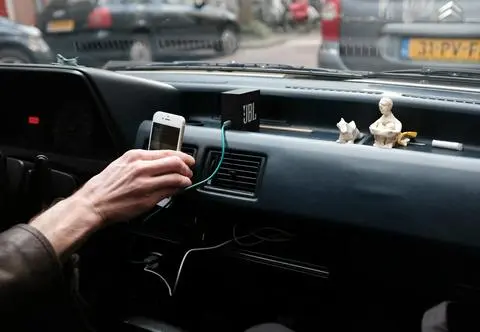 Mandat za głośne słuchanie muzyki w samochodzie? Posłowie składają interpelację 