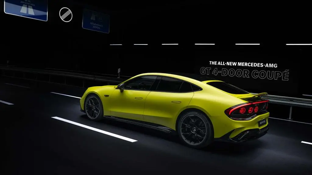 Mercedes-AMG-GT-4-Door-Coupe-2026-Elekryczny-4