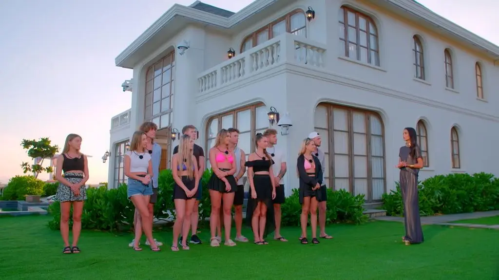 TVN7_PRORES_HOTEL_PARADISE_S09_ODC_08