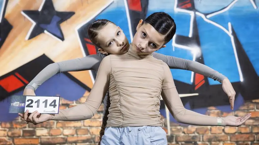 Wzruszająca historia w "Mam Talent!" Duet Nesemos zachwyca i chwyta za serce [PRZED EMISJĄ W TV]