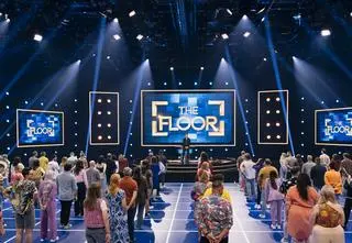 "The Floor". Uczestnicy zmierzyli się z ortografią! Na tym słowie wyłożą się wszyscy! 