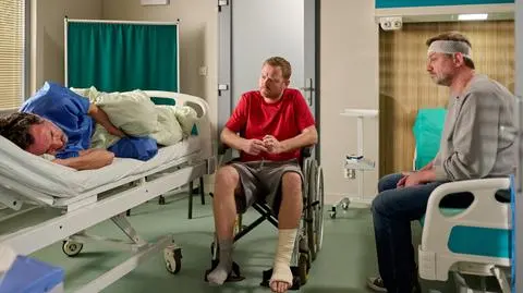 "Na Wspólnej" odc. 4088, Baliszewski rodzi kamień nerkowy