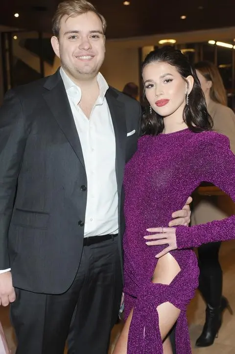 Roksana Węgiel i Kevin Mglej zdecydowali się na odważną decyzję! Rok po  ślubie odnowili przysięgę małżeńską - TVN
