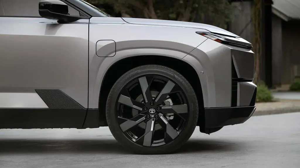 2027-toyota-highlander-ev (1)