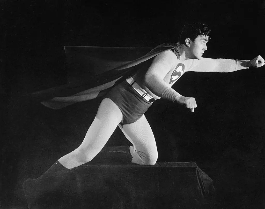 Kirk Alyn jako Superman