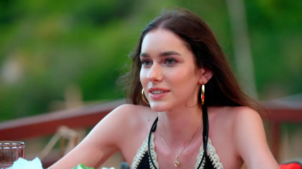 TVN7_PRORES_HOTEL_PARADISE_S09_ODC_18