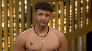 Top Model: Adrian zauroczył jurorów