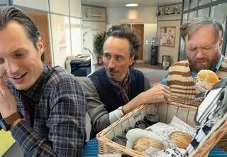 Camera Cafe. Nowe parzenie: Jak radzić sobie ze stresem? Sergiusz rusza na pomoc