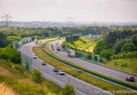 Nowe fotoradary i odcinkowe pomiary prędkości już działają. Kierowcy muszą uważać w całej Polsce