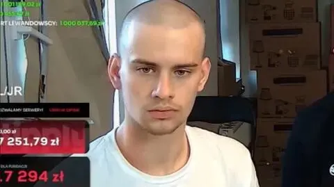 Nieoczekiwane oświadczenie Łatwoganga. Influencer zrzekł się wynagrodzenia: "Zrzekam się wszystkich pieniędzy z tego kontraktu"
