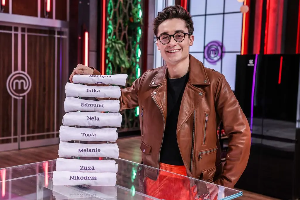 Michał "Rozkoszny" Korkosz na planie "MasterChef Nastolatki"