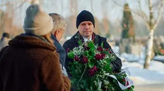 "Na Wspólnej", odc. 4203. Alan zrozpaczony po stracie rodziców
