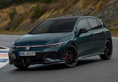 Volkswagen uspokaja fanów. Golf GTI i R jeszcze długo zostaną przy benzynie