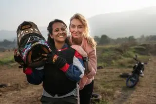 "Kobieta na krańcu świata", sezon 16., odcinek 1. Martyna Wojciechowska i Geeta Tandon