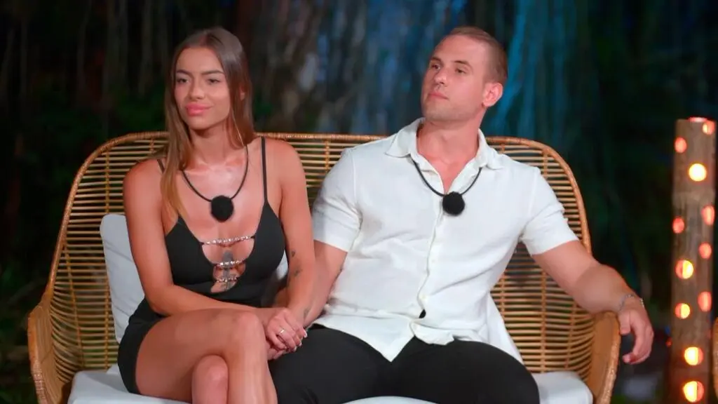 "Hotel Paradise 11". Julia i Michał