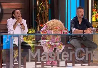 W dogrywce postrach kucharzy - suflet! Kto opuścił program Masterchef?