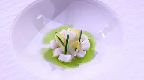 Anna Jaworska: Ceviche z dorsza i consome pomidorowo-brzoskwiniowe