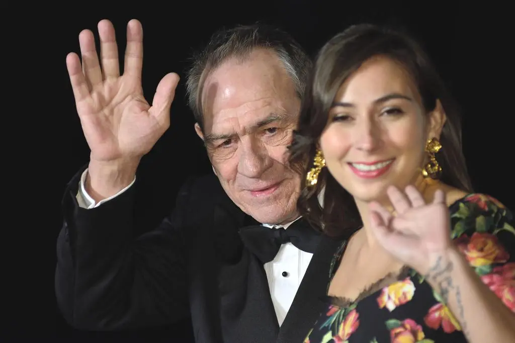 Tommy Lee Jones i Victoria Jones