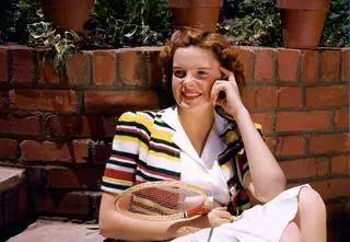 Zasłynęła rolą Dorotki w "Czarnoksiężniku z Oz", jednak jej życie nie było usłane różami. Judy Garland całe życie walczyła z demonami